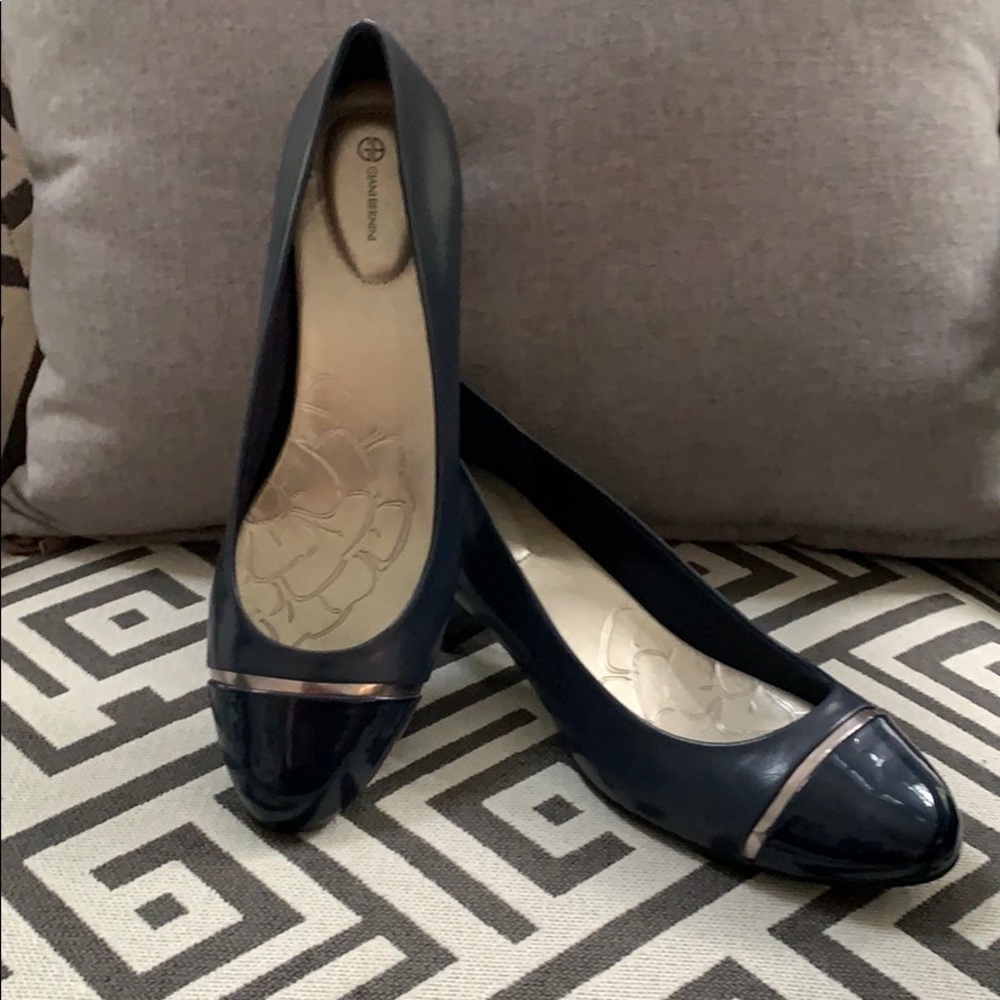 Navy Leather and Patent pump
